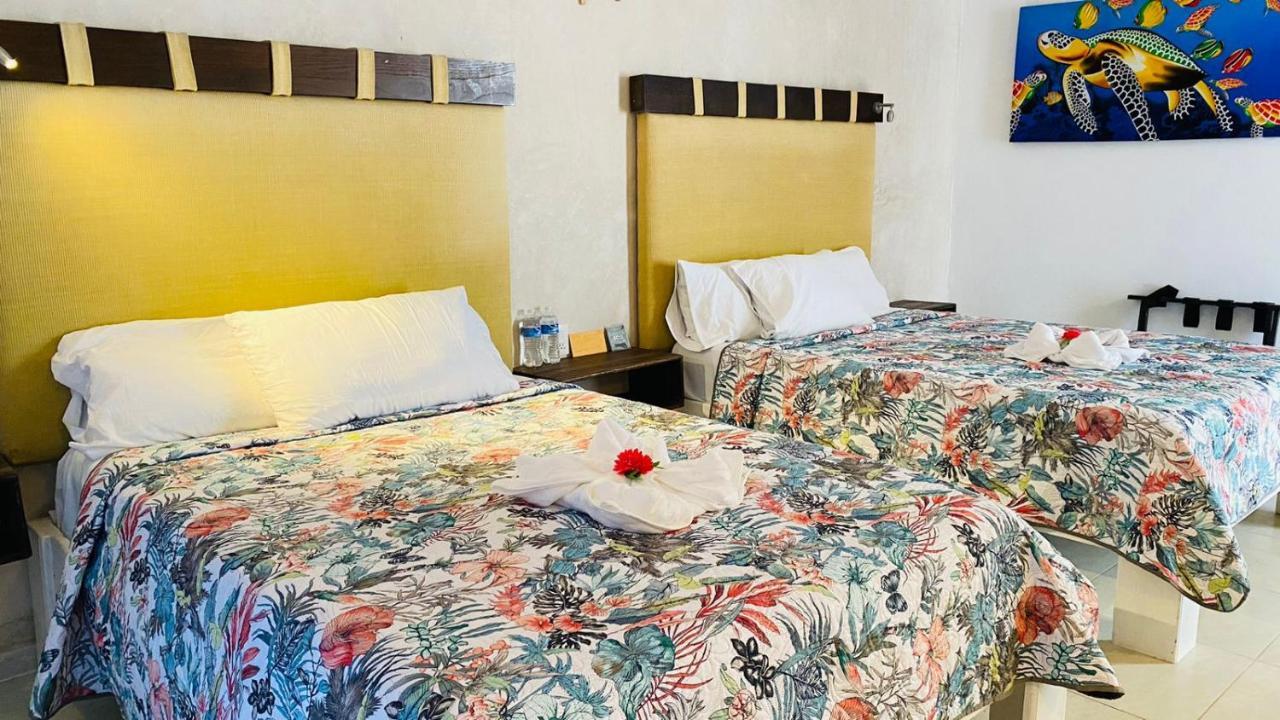 Casa Delfines Rio Lagartos Hotel ภายนอก รูปภาพ