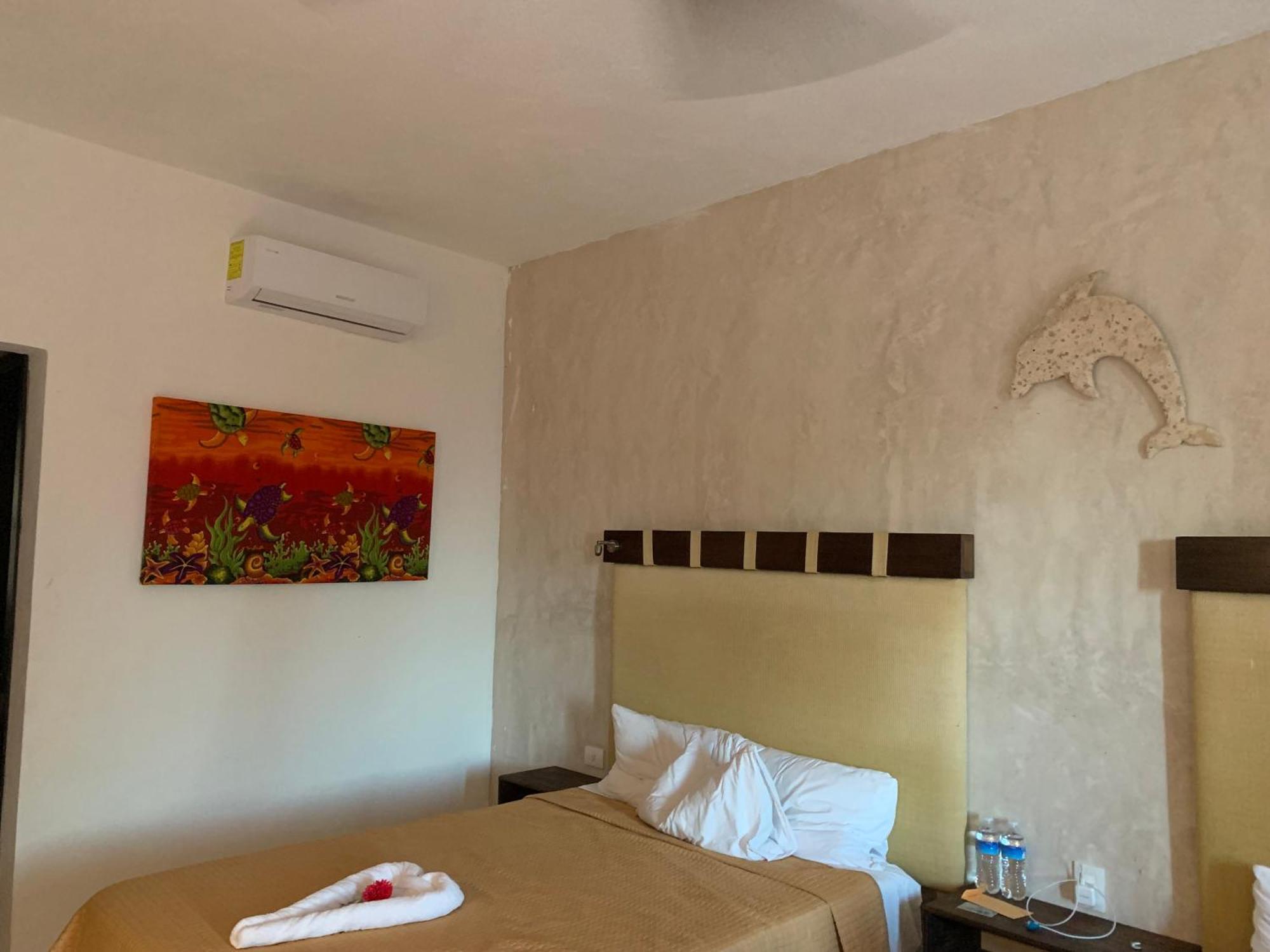 Casa Delfines Rio Lagartos Hotel ภายนอก รูปภาพ